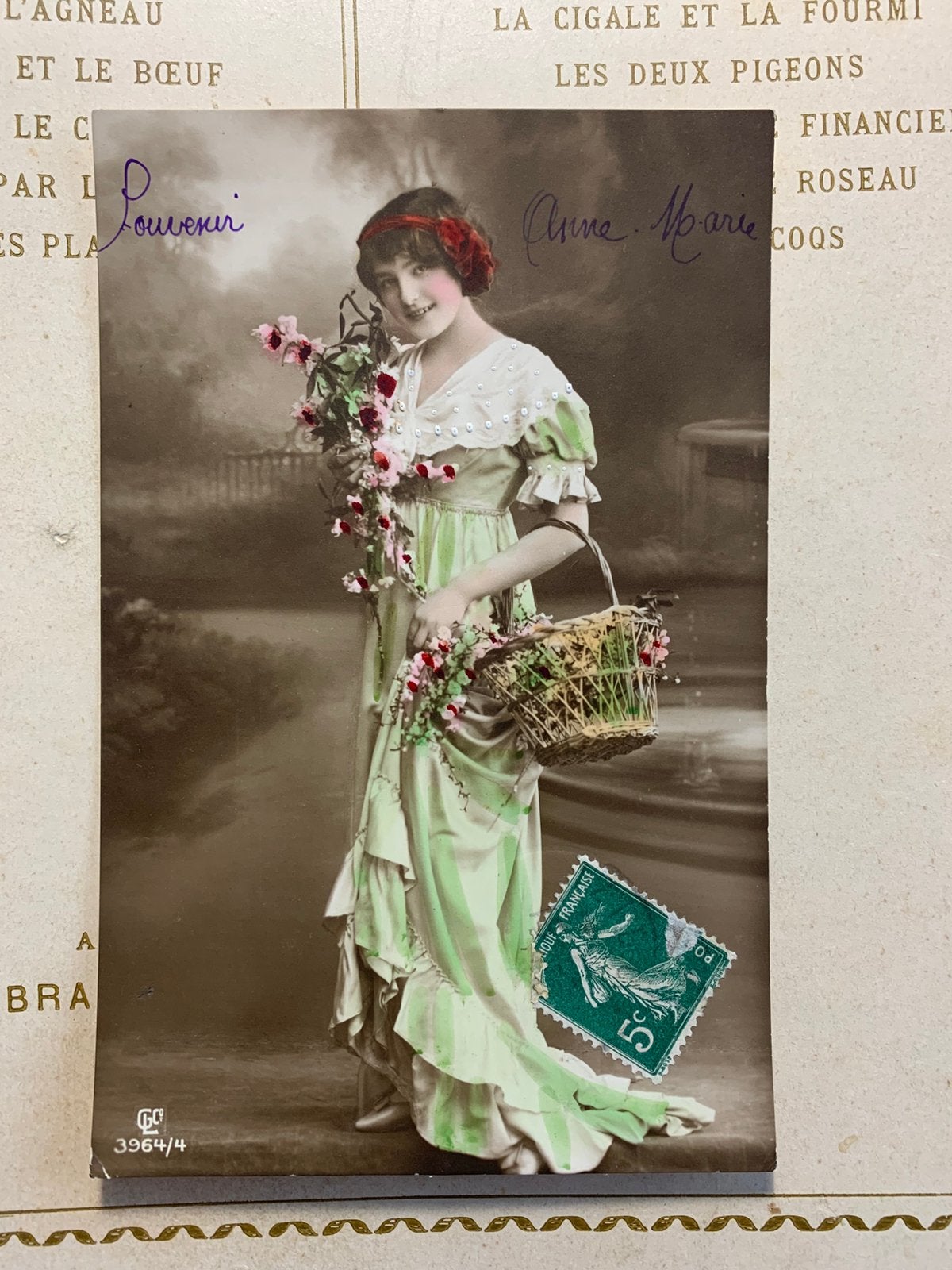 Dame in groene jurk (MH), Ophalen of Verzenden, Voor 1920, Gelopen, Overige thema's
