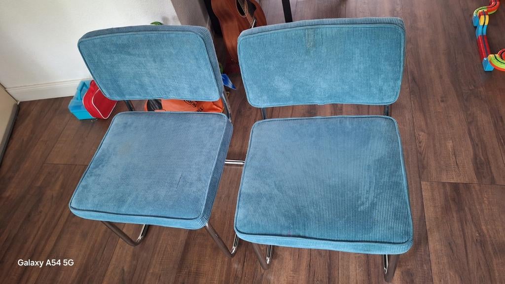 Eetkamerstoel Ridge Rib blauw 2 stuks rook-diervrij huis, Huis en Inrichting, Fauteuils, Ophalen of Verzenden, Zo goed als nieuw