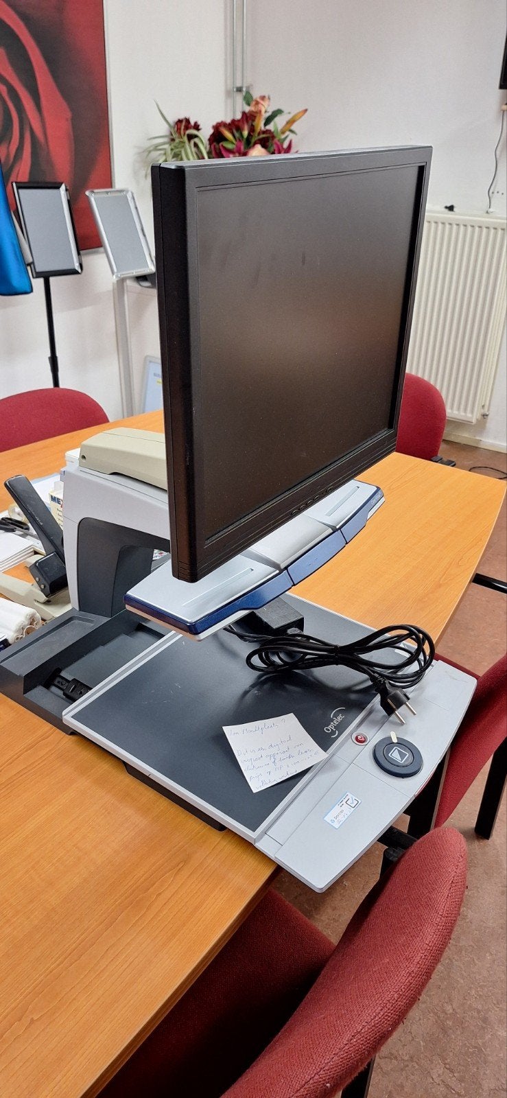 Optelec ClearView+ beeldschermloep voor slechtzienden, Computers en Software, Monitoren, Gebruikt, 60 Hz of minder, Kantelbaar