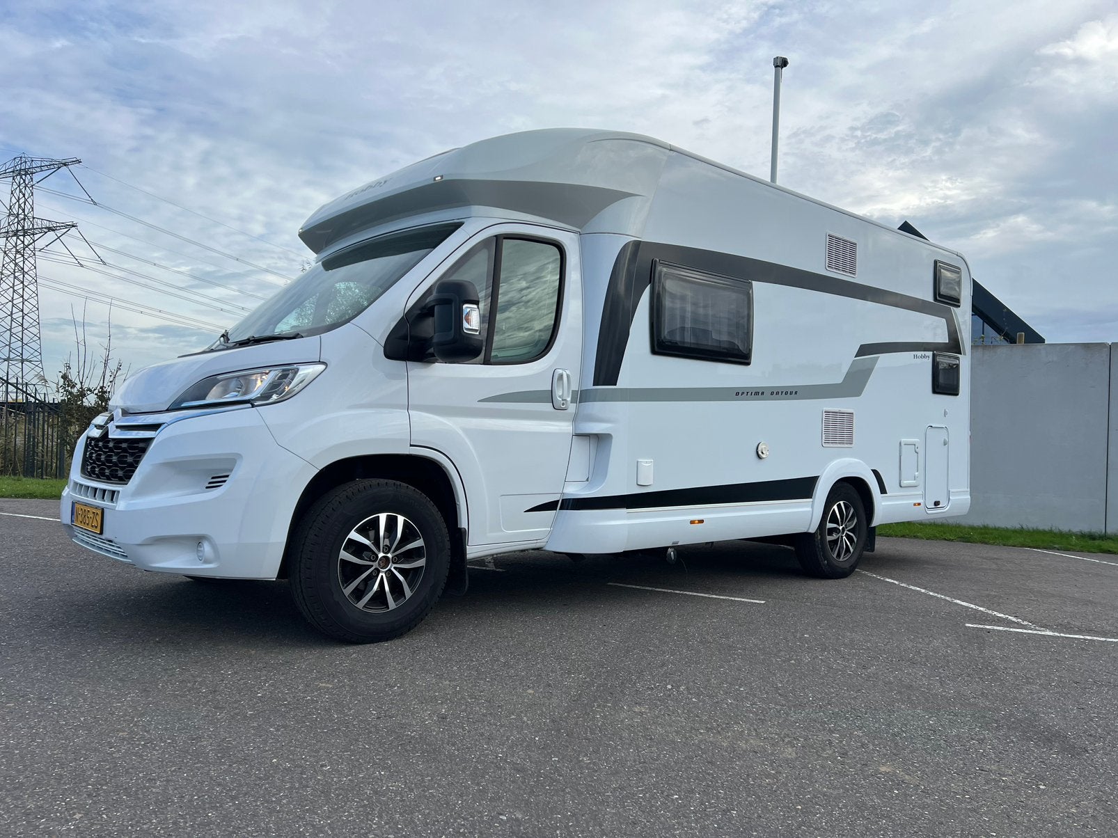 Hobby optima t65hkm, Chemisch toilet, Standaard zit, Ringverwarming, Fiat