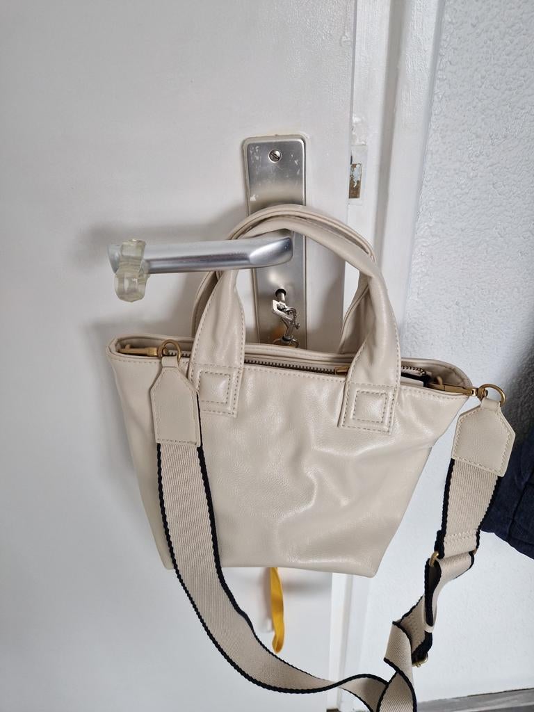 Zara tas in uitstekende staat, Ophalen of Verzenden, Zo goed als nieuw, Beige, Handtas