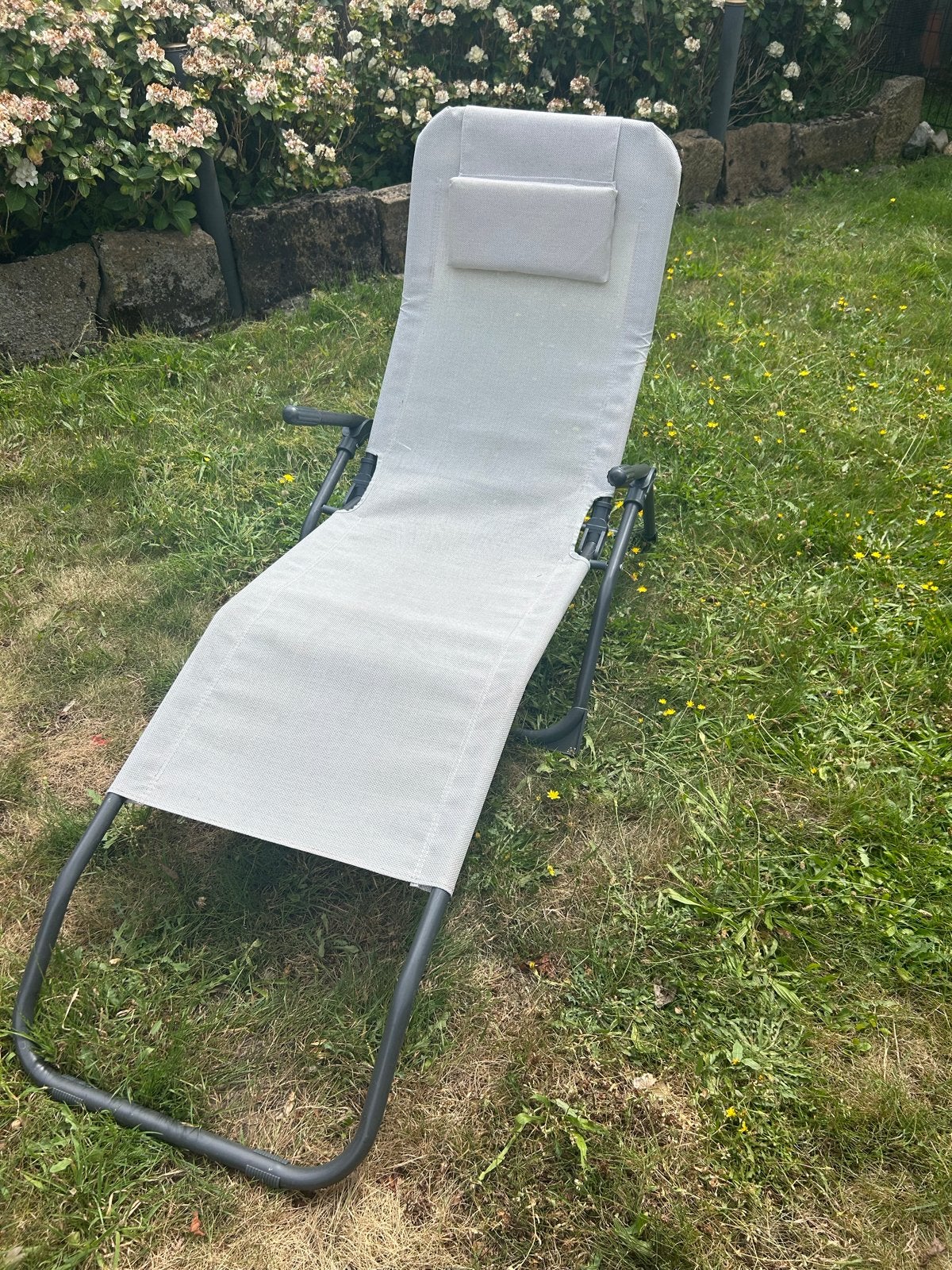 Comfortabele ligstoel, Tuin en Terras, Ligbedden, Ophalen, Gebruikt, Metaal, Verstelbaar