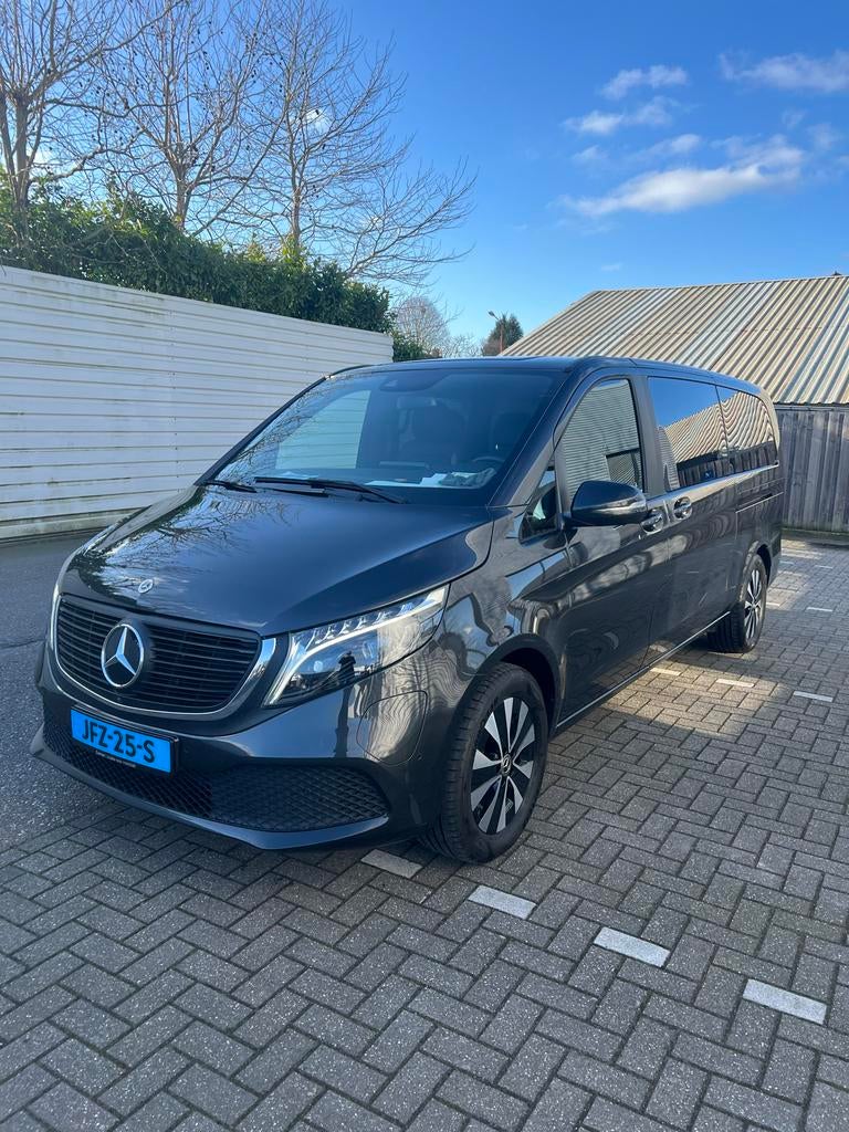 Mercedes-Benz EQV 300 L3 204pk oktober 2023 Grijs, Auto's, 8 stoelen, 95 pk, 90 kWh, Mercedes-Benz
