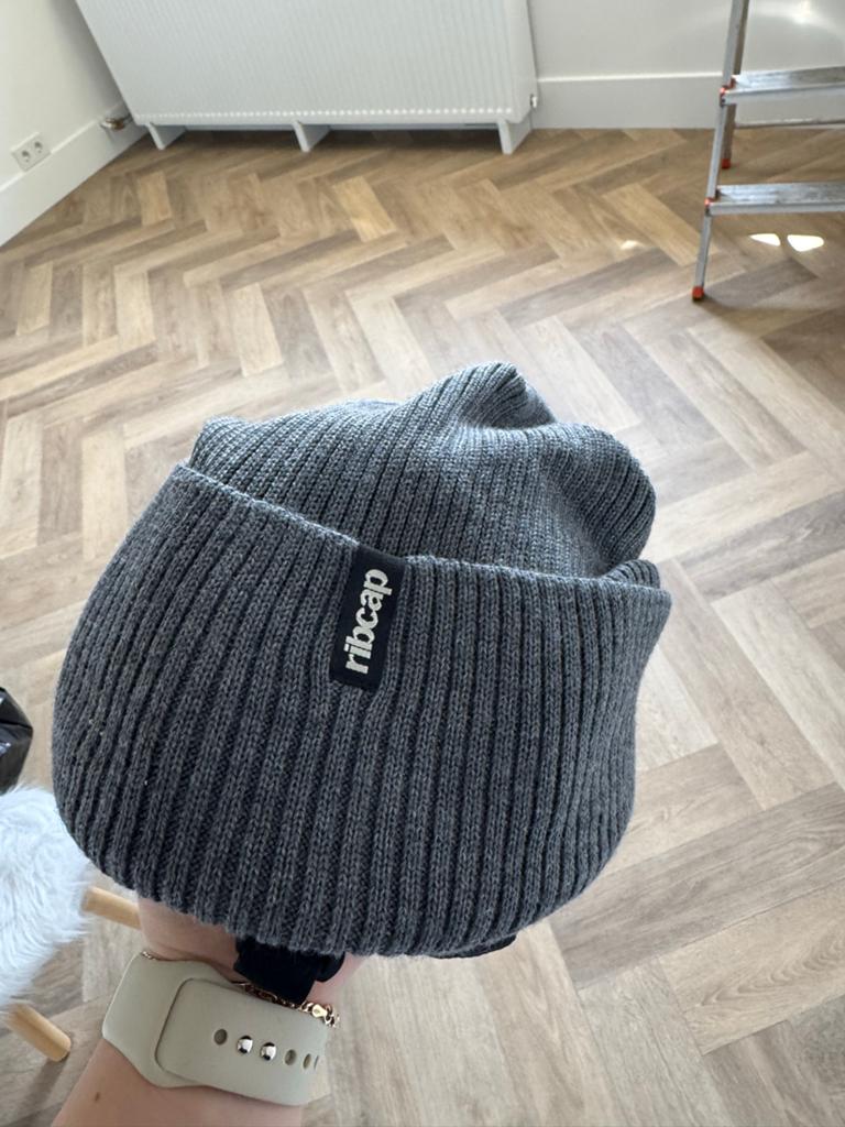 Ribcap Muts Grijs - Nieuw, Kinderen en Baby's, Babykleding | Mutsen, Sjaals en Wanten, Ophalen of Verzenden, Nieuw, Jongetje of Meisje