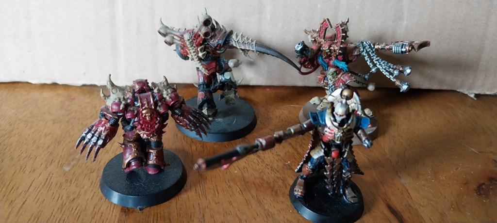 Een oude Necron Overlord en 2 oude posse, Hobby en Vrije tijd, Wargaming, Ophalen of Verzenden, Warhammer
