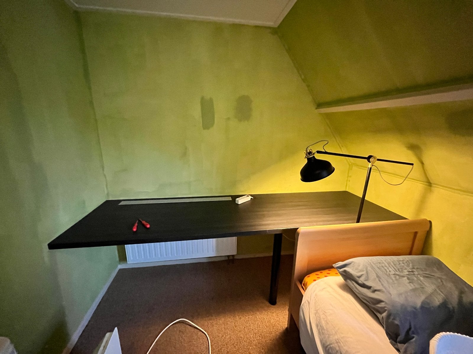 Werkblad/bureau voor hobbykamer (GRATIS), Huis en Inrichting, Bureaus, Ophalen, Gebruikt, Overige typen, Zwart
