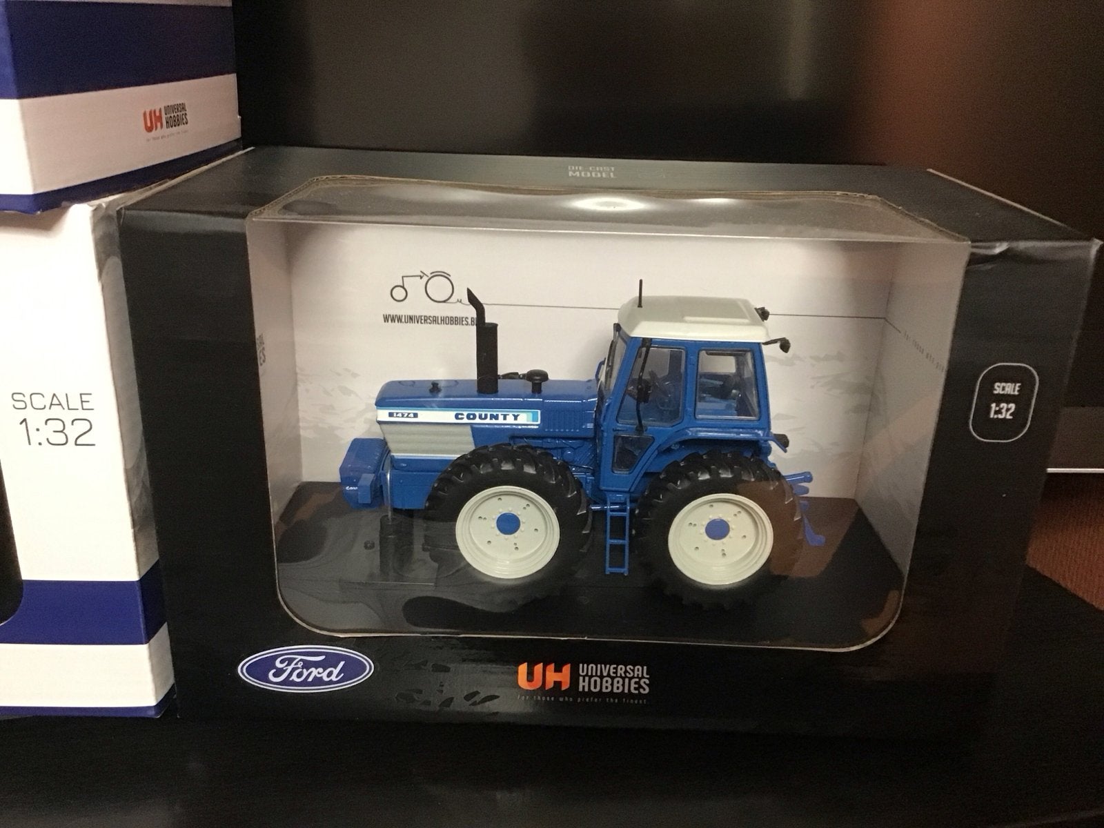 3x Ford Tractoren Universal Hobbies Schaal 1:32, Hobby en Vrije tijd, Modelauto's | 1:32, Ophalen of Verzenden, Nieuw, Overige typen