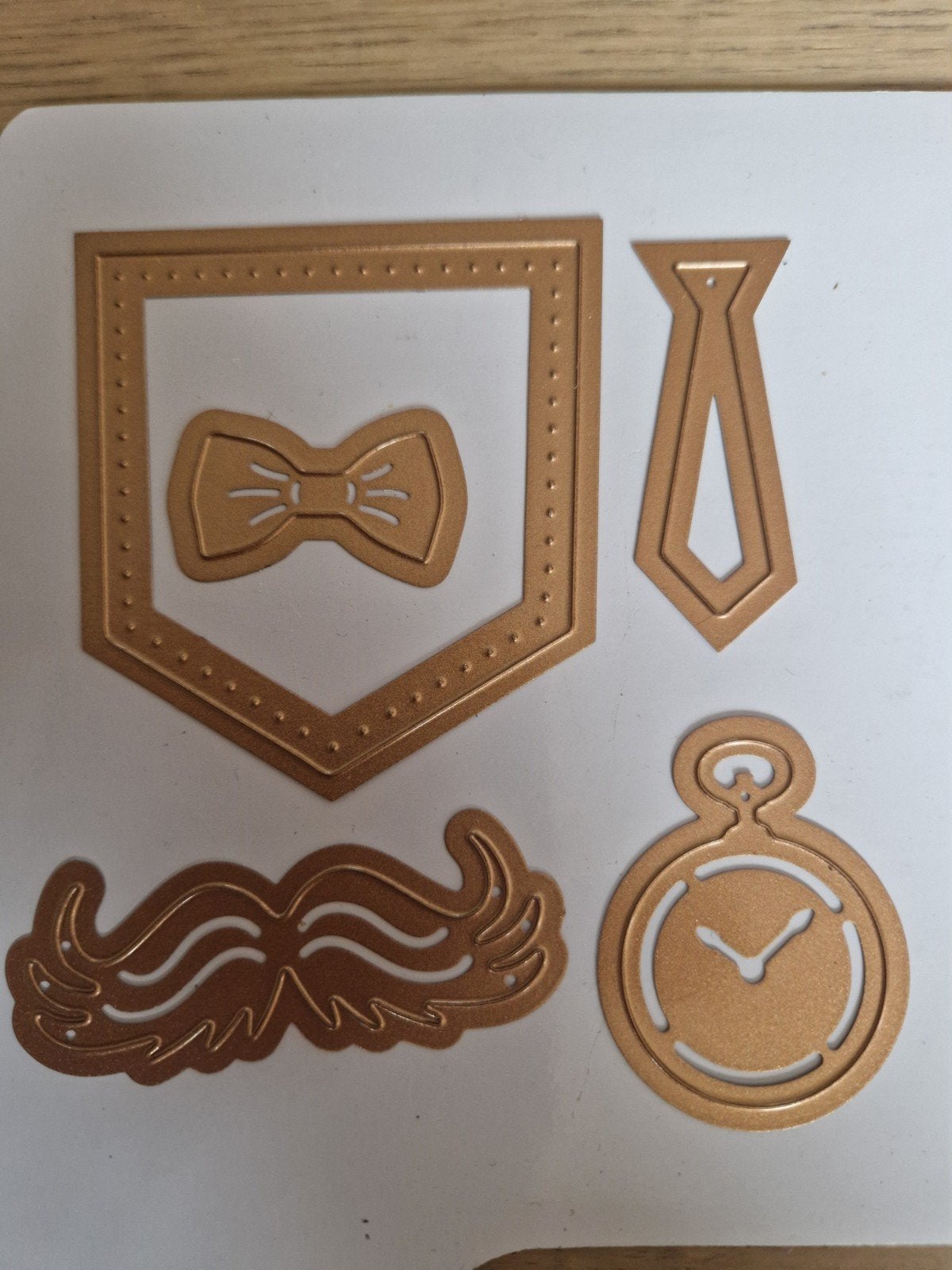 Spellbinders snijmallen voor mannenkaarten, Ophalen of Verzenden