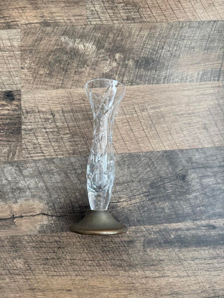 Elegante kristallen vaas met metalen voet, Ophalen of Verzenden