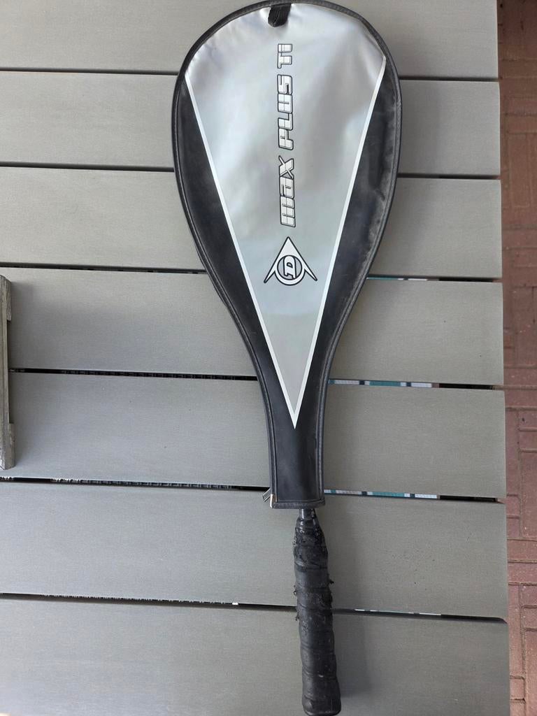 Squashracket Dunlop Max Plus TI, Sport en Fitness, Squash, Ophalen of Verzenden, Zo goed als nieuw, Racket, Met hoes
