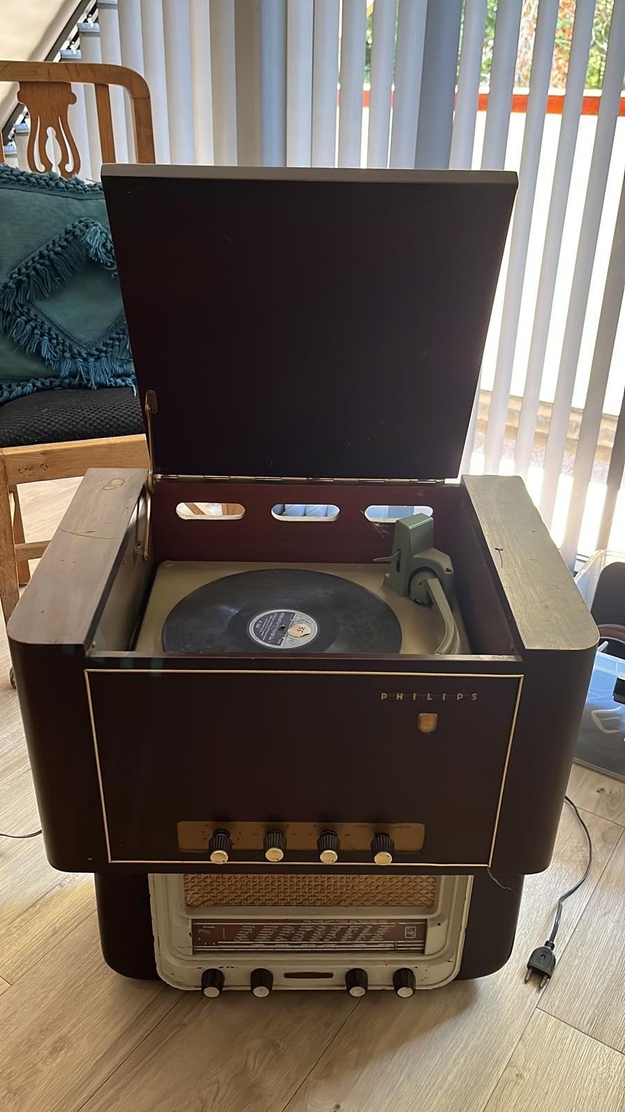 Vintage Philips Platenspeler met Radio - Jaren '50/'60, Ophalen, Gebruikt, Platenspeler, Philips