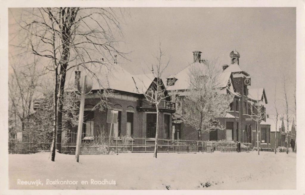 Reeuwijk Postkantoor en Raadhuis B3293, Verzamelen, Ansichtkaarten | Nederland, Ophalen, 1940 tot 1960, Ongelopen, Zuid-Holland