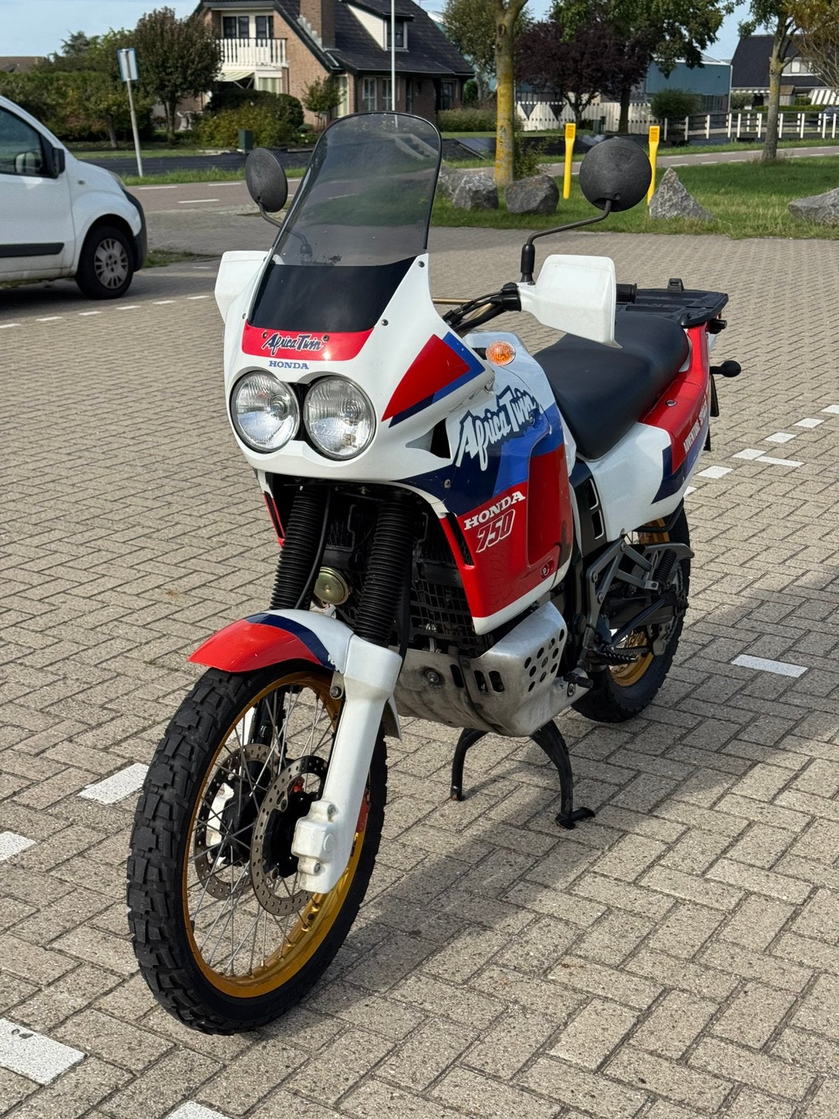 Honda Africa Twin 750 RD04 tricolore, 750 cc, 2 cilinders, Motorrijbewijs A, Gebruikt