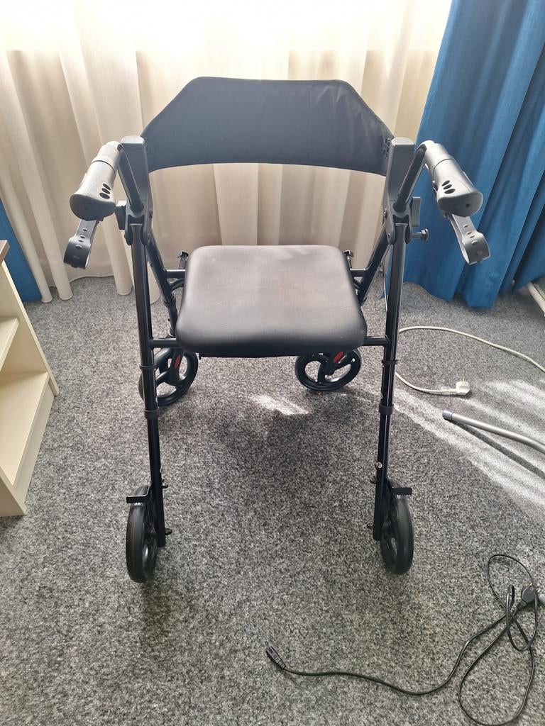 Rollator, Ophalen, Opvouwbaar, Zo goed als nieuw