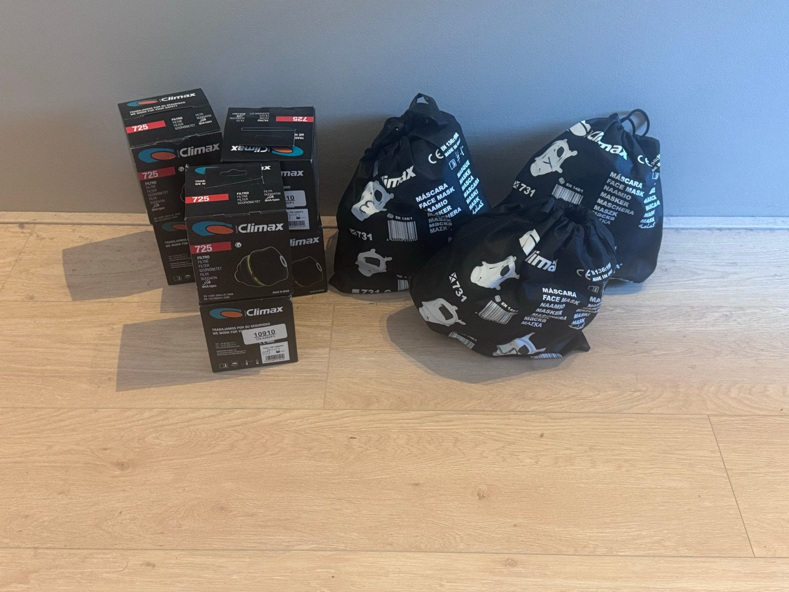 Veiligheidsuitrusting: Maskers, Handschoenen, Laarzen, Afzet, Ophalen of Verzenden, Nieuw