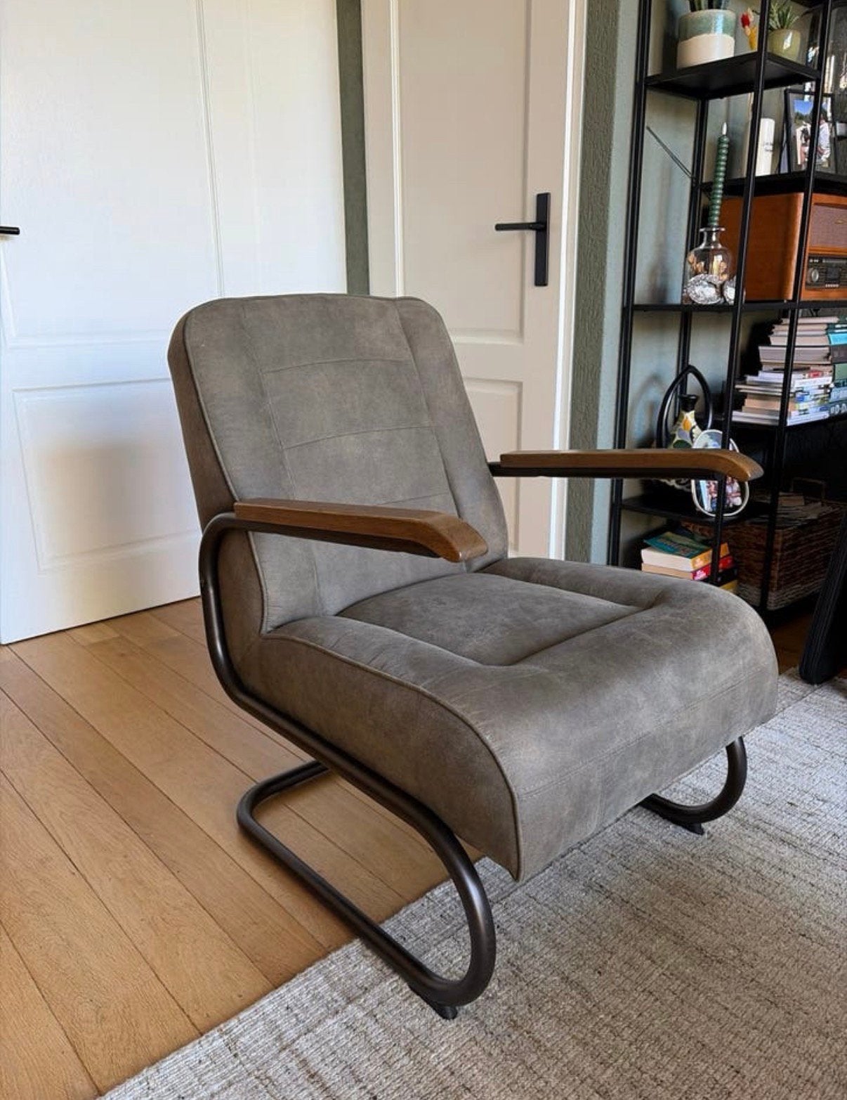 Fauteuil (2 stuks beschikbaar), Ophalen, Zo goed als nieuw, 50 tot 75 cm