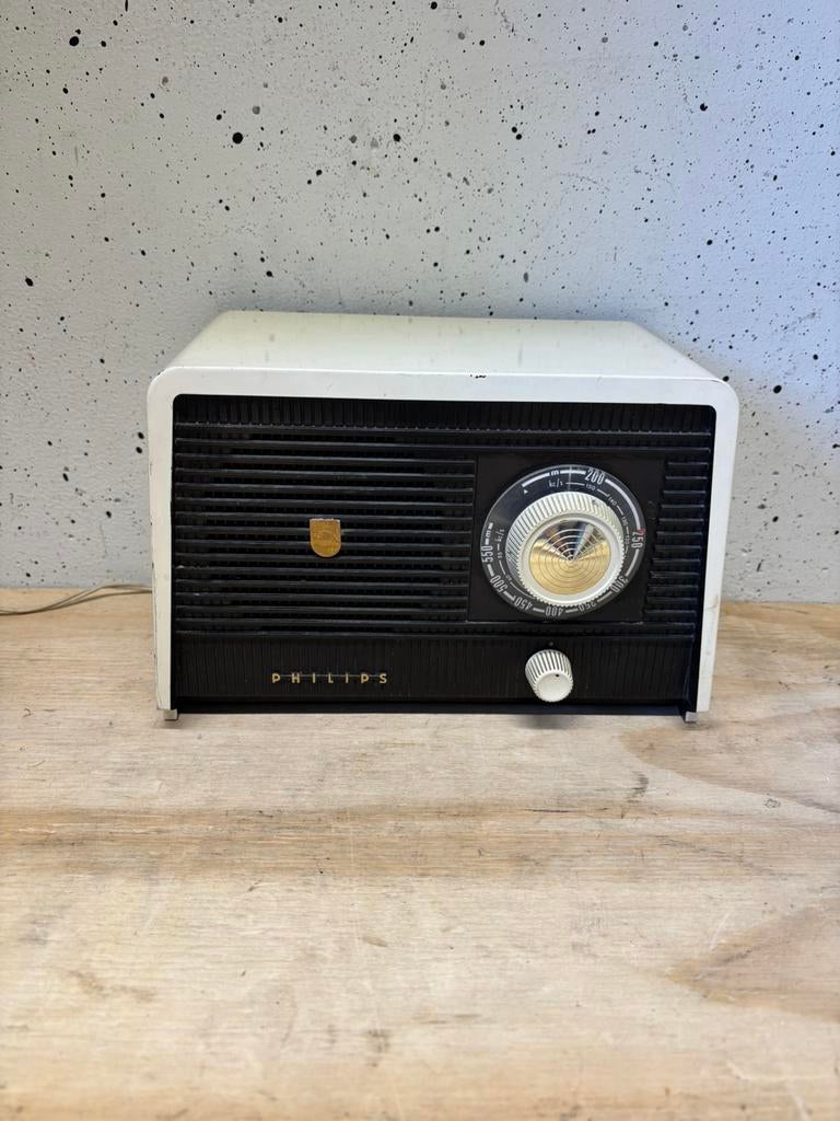 Philips B1X75U  buizenradio 1957 in het wit, Antiek en Kunst, Antiek | Tv's en Audio, Ophalen of Verzenden