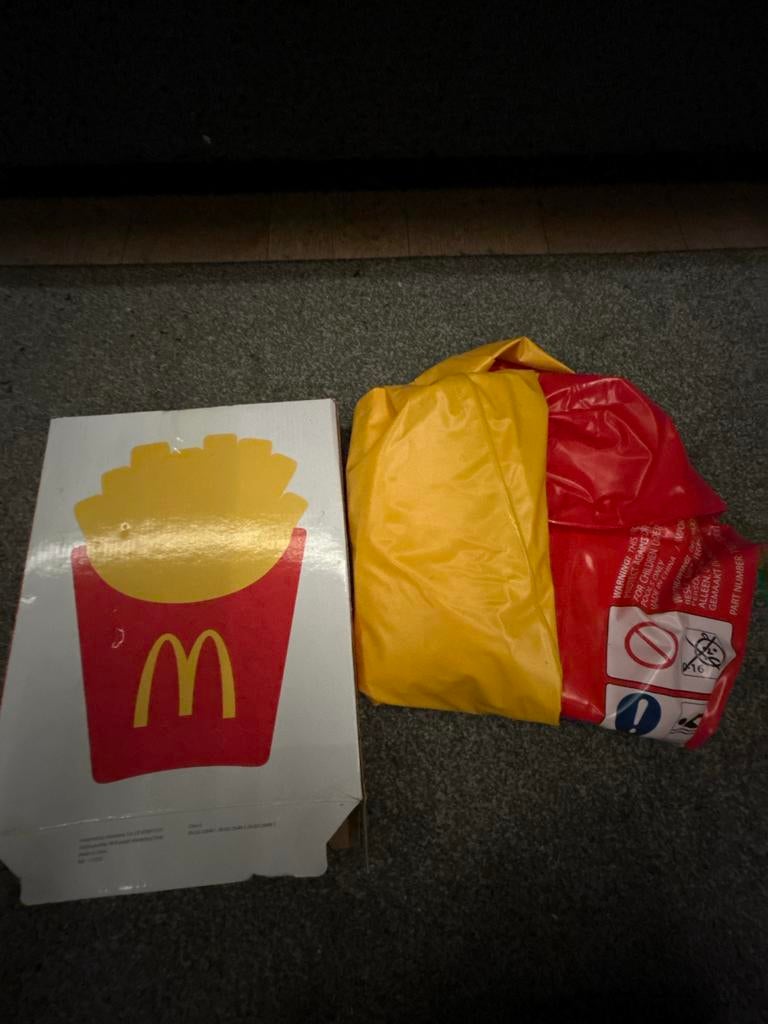 McDonald's Opblaasbare Frietjes, Ophalen, Zo goed als nieuw, Jongen of Meisje