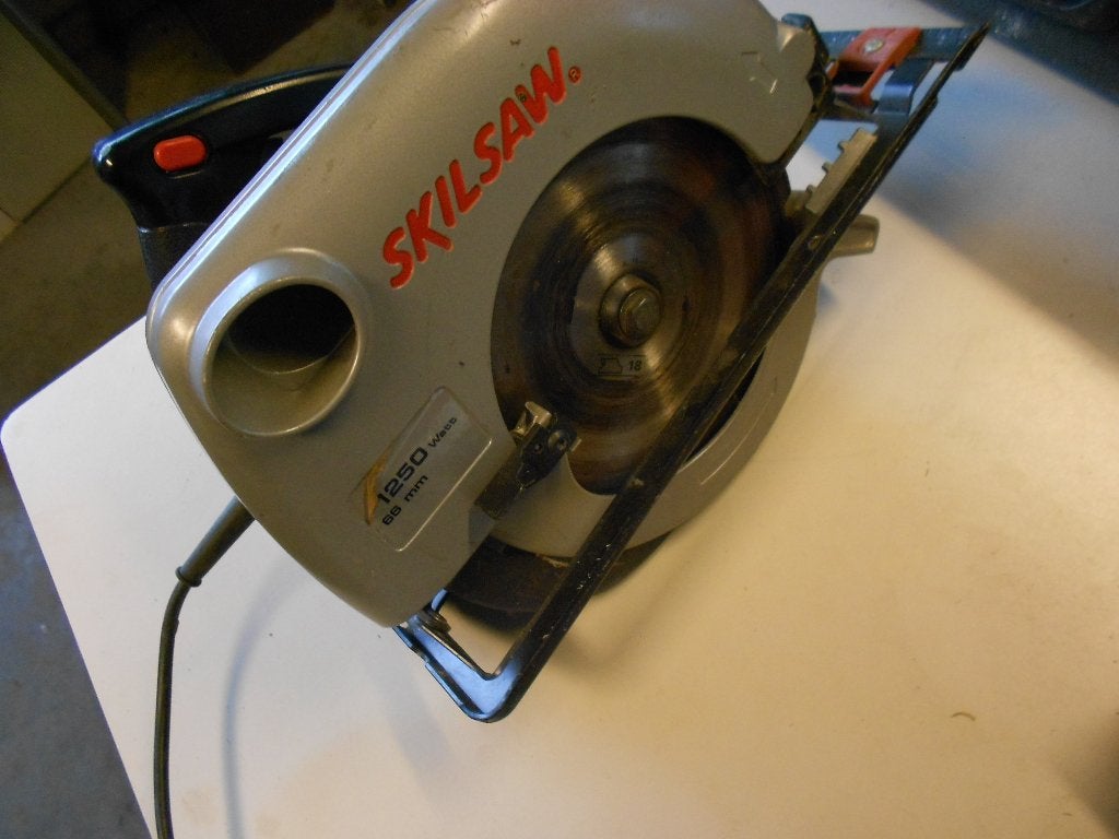 SKILSAW CIRKELZAAGMACHIME 1250 W, Ophalen, Gebruikt, Cirkelzaag, 70 mm of meer