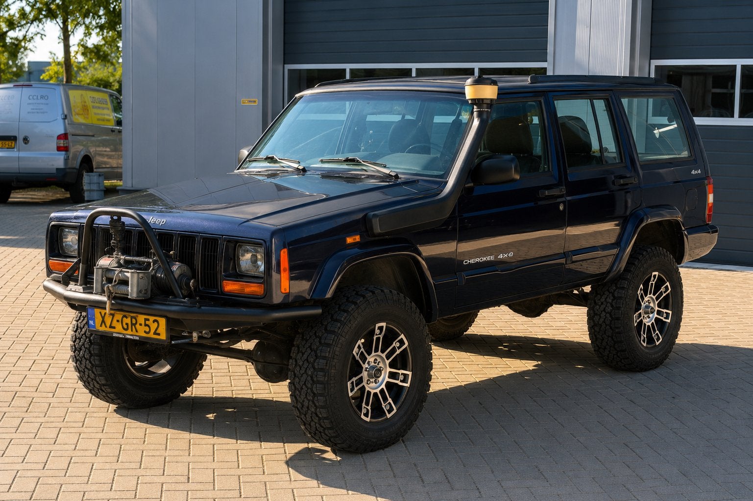 ‼️JEEP CHEROKEE 4.0 6/CILINDER OFFROAD 180PK YOUNGTIMER ‼️, Automaat, 4000 cc, Blauw, Leder en Stof