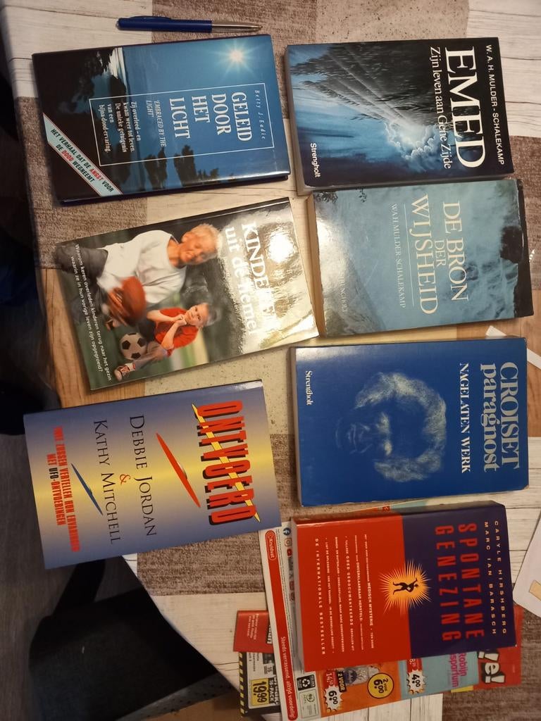 Diverse boeken, Boeken, Esoterie en Spiritualiteit, Ophalen of Verzenden, Zo goed als nieuw, Spiritualiteit algemeen, Overige typen