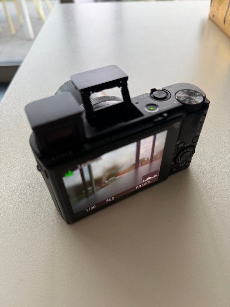 Sony RX100 III (M3) met garantie en Peak Design-riem, Audio, Tv en Foto, Gebruikt, Screenprotector, Ophalen of Verzenden, Compactcamera