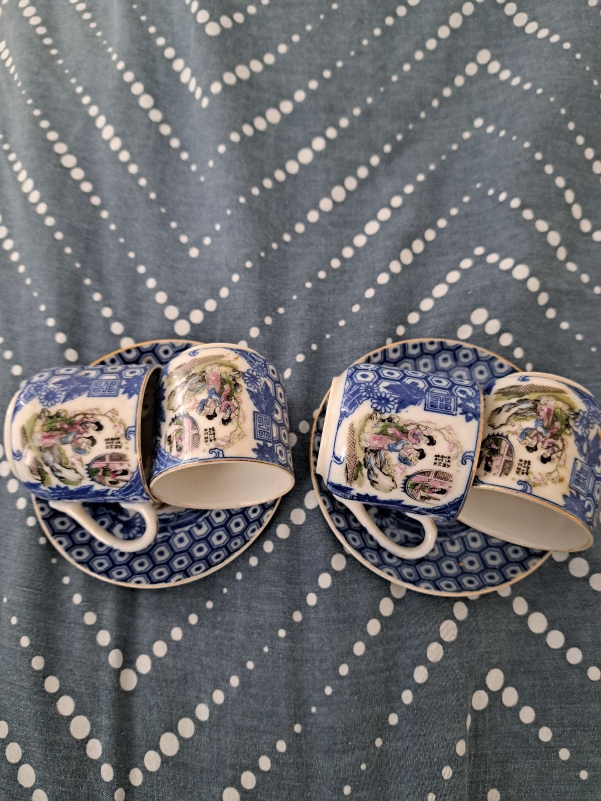Vintage Porseleinen kop en schotels, Ophalen