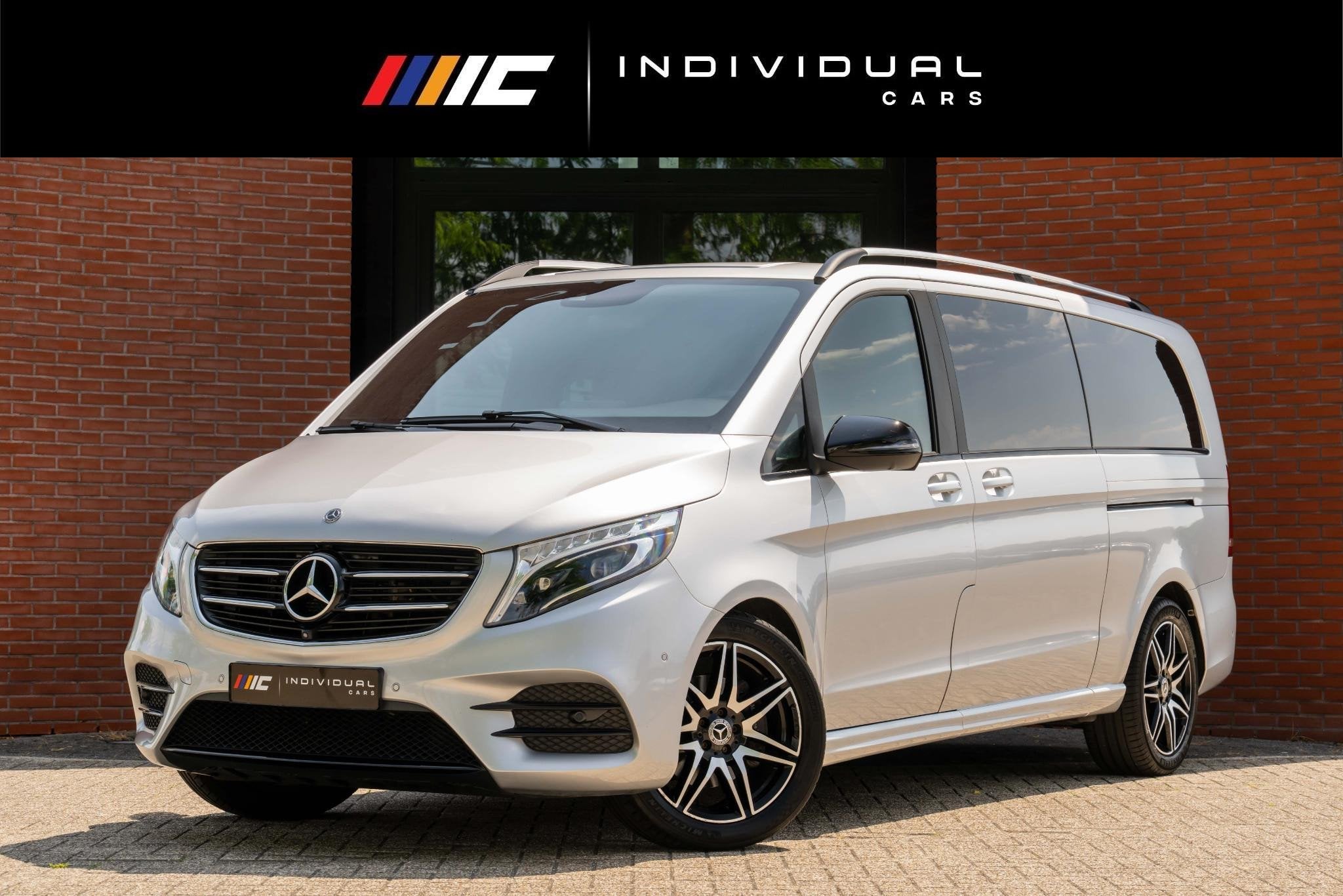 Mercedes-Benz V-klasse 250d Extra Lang DC AMG Avantgarde Edi, Auto's, Bestelauto's, Automaat, Achterwielaandrijving, Gebruikt