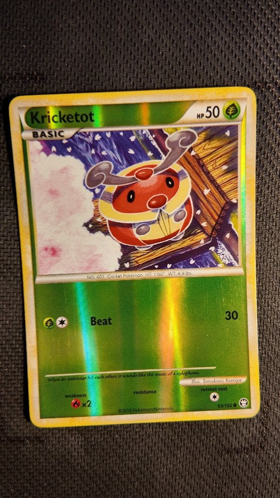 Kricketot 65 HS—Triumphant | Pokemon kaart, Ophalen, Losse kaart, Foil