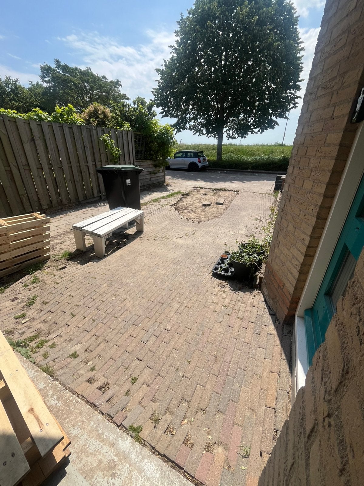 Gratis!! Ca 20 meter klinkers, Ophalen, Zo goed als nieuw, Beton, Klinkers