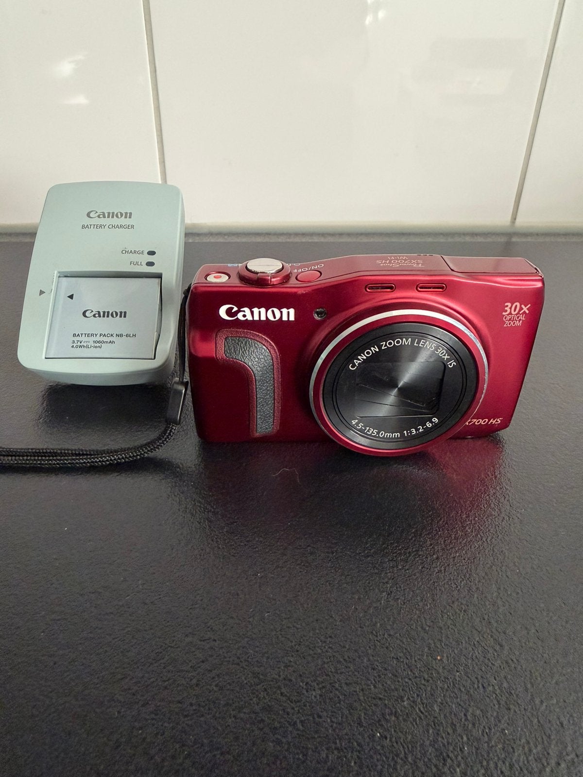 Canon PowerShot SX700 HS rood, Canon, 16 megapixels, Zo goed als nieuw, WiFi