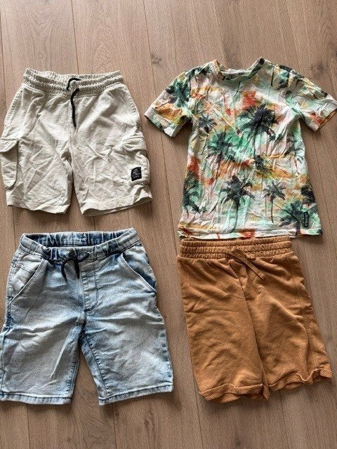 Kinderkleding maat 134-140: shirt en 3 korte broek, Ophalen of Verzenden, Gebruikt, Jongen, Overige typen