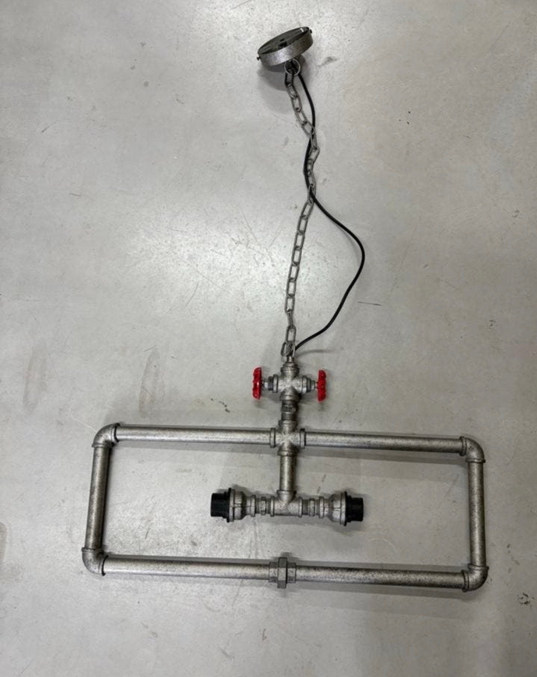 2x Industriële hanglamp waterbuis Lampinno (1x defect), Ophalen of Verzenden, Gebruikt, Metaal