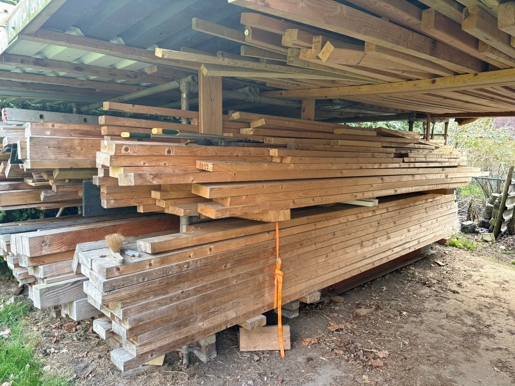 Grote partij resthout – Douglas & Vuren – circa 5m, Doe-het-zelf en Verbouw, Hout en Planken, Ophalen, Zo goed als nieuw, Balk