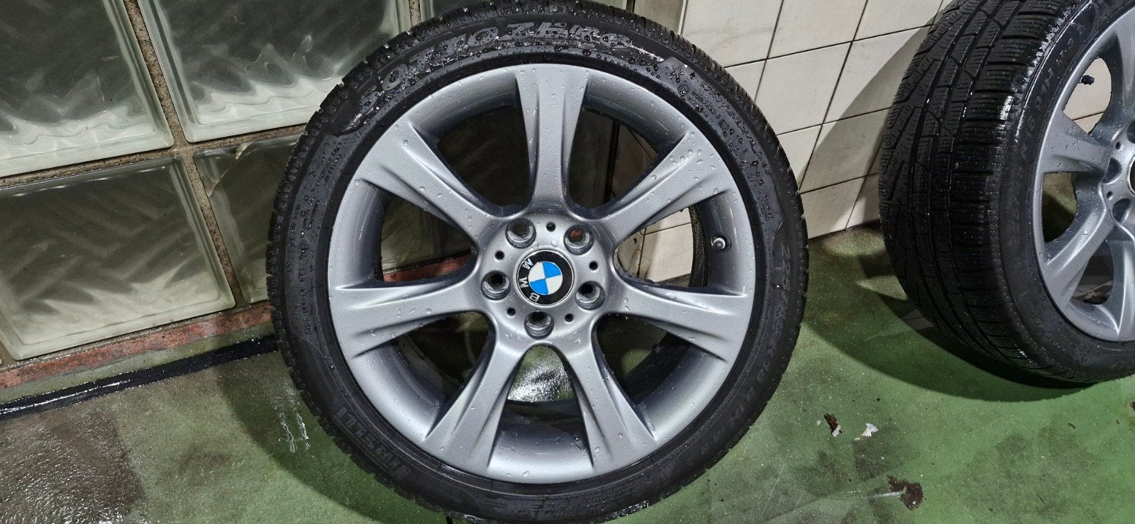 Originele BMW velgen met goede winterbanden, 18 inch, Banden en Velgen, Personenwagen, Gebruikt