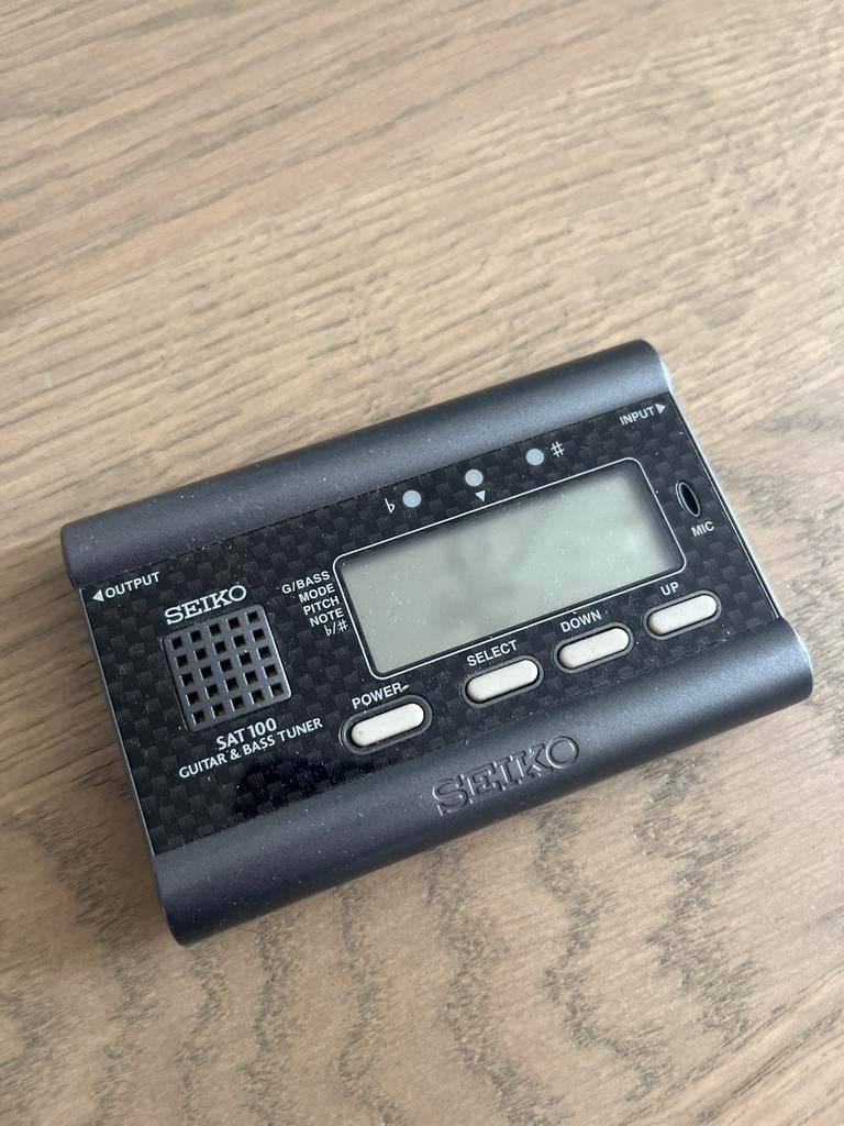 Seiko SAT 100 Gitaar & Bas Tuner, Ophalen of Verzenden, Zo goed als nieuw