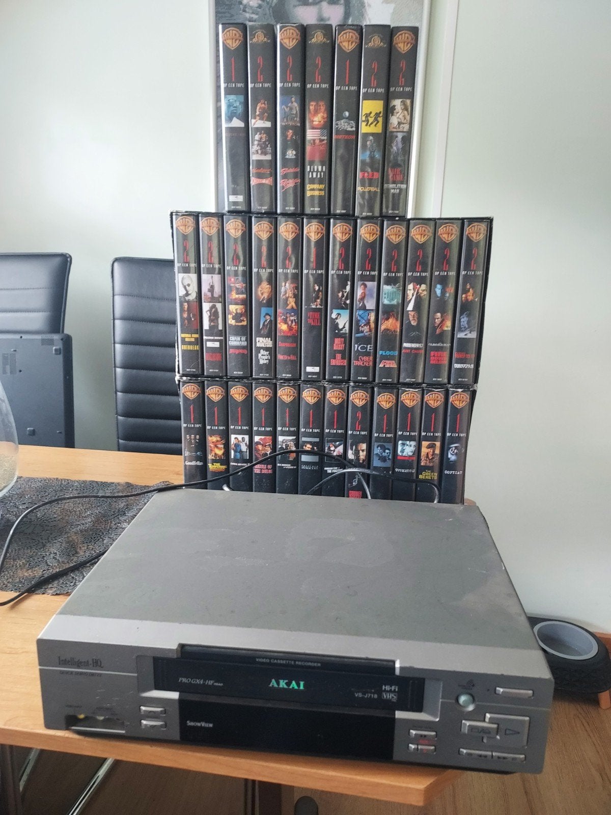 Akai VHS videorecorder met grote collectie films, Vanaf 12 jaar, Ophalen of Verzenden, Gebruikt, Actie en Avontuur
