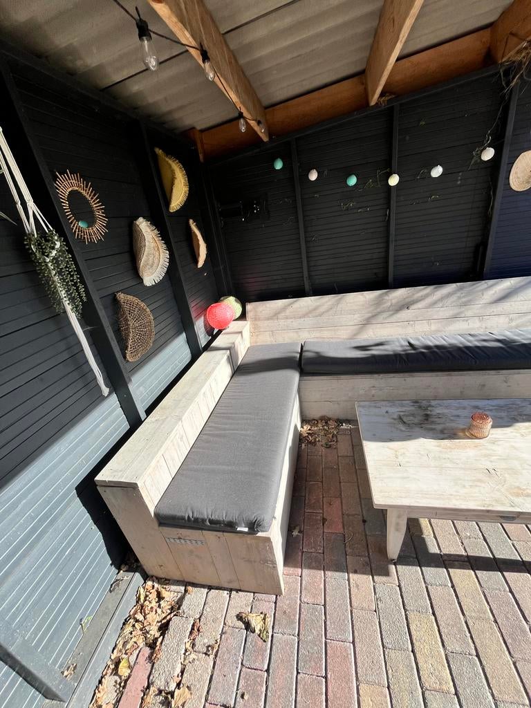 Stevige houten hoekbank met kussens voor buiten, Tuin en Terras, Ophalen of Verzenden, Zo goed als nieuw, Steigerhout, Bank