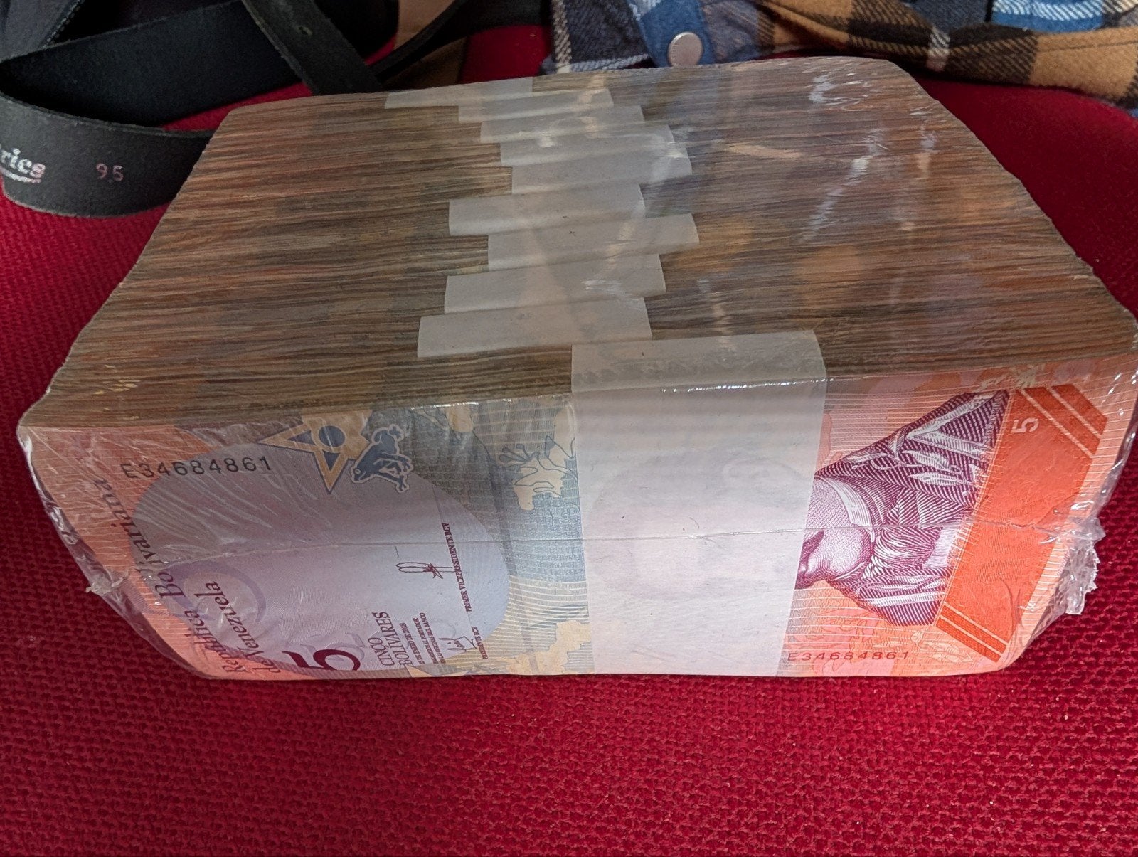 Brick 1000 biljetten 5 Bolivar Venezuela, Ophalen of Verzenden, Zuid-Amerika, Setje