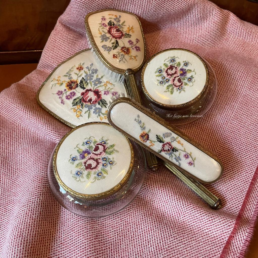 Engels brocante Petit Point kaptafelset, Antiek en Kunst, Ophalen of Verzenden