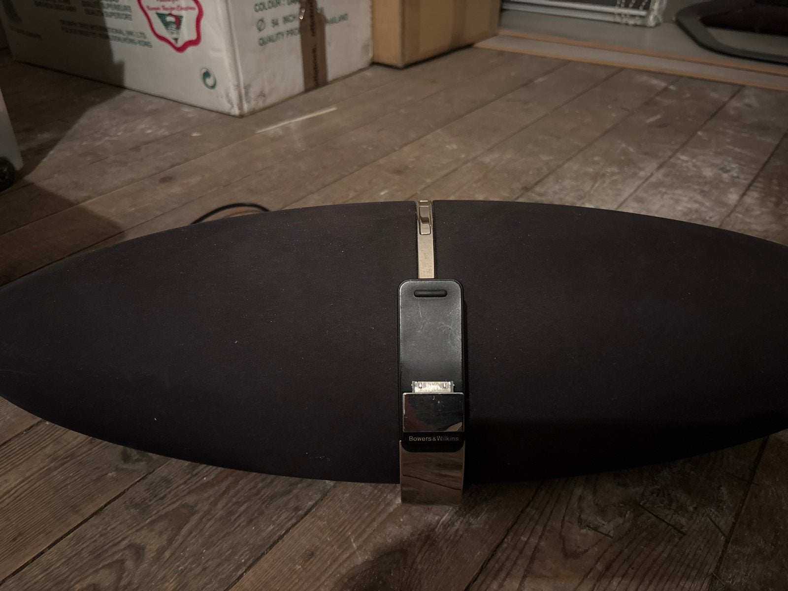 Bowers & Wilkins Zeppelin iPod Dock Speaker, Audio, Tv en Foto, 150 watt of meer, Stereo speakers, Gebruikt, Ophalen of Verzenden