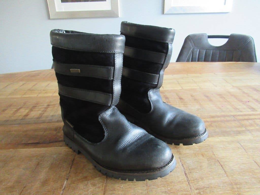 Human Nature Laarzen zwarte korte boots Maat 37, Zwart, Lage of Enkellaarzen, Ophalen of Verzenden, Zo goed als nieuw
