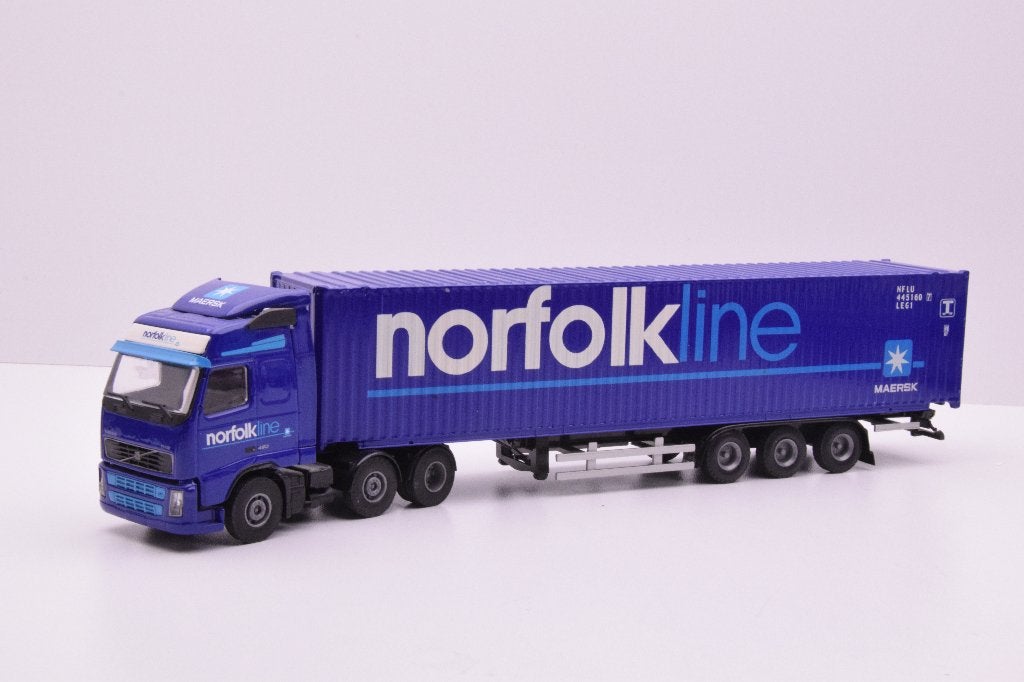 Volvo FH   '' Norfolk Line ''  Lion car, Ophalen of Verzenden, Gebruikt, Bus of Vrachtwagen, Lion Toys