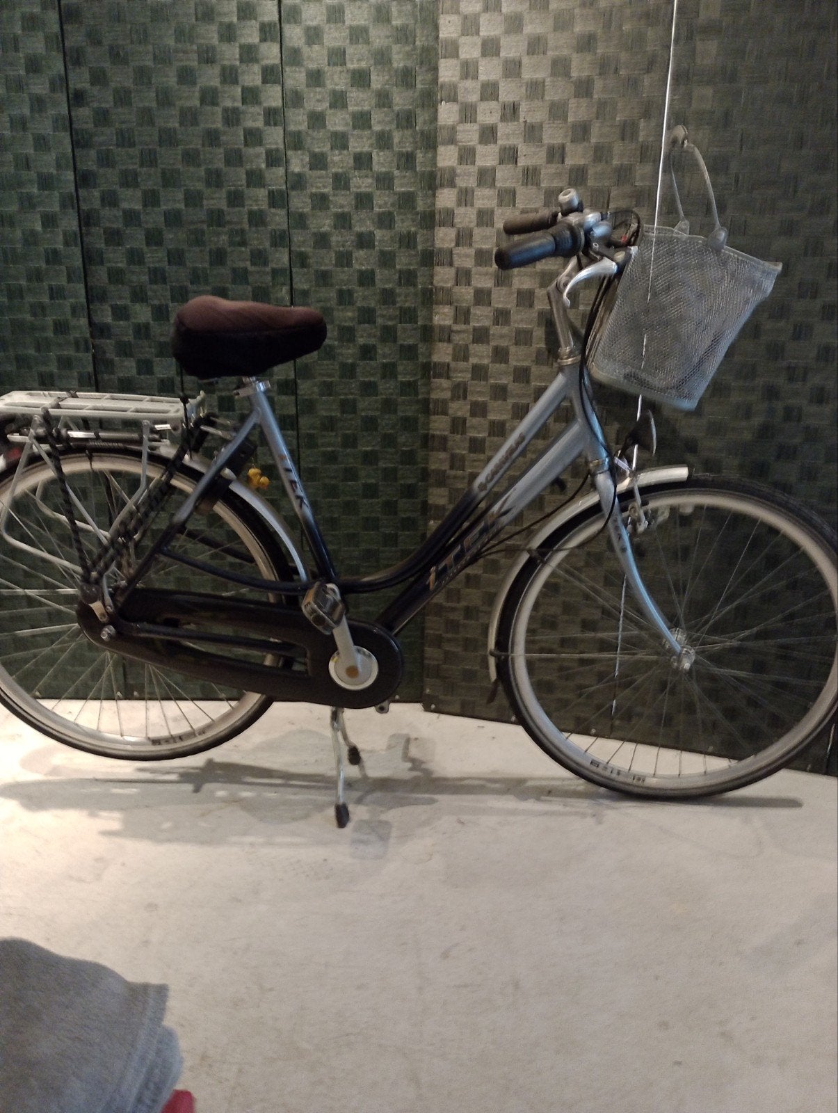 i-TEK Caravelas Damesfiets met Mand en Bagagedrager, Fietsen en Brommers, Overige merken, Terugtraprem, Gebruikt, Ophalen of Verzenden