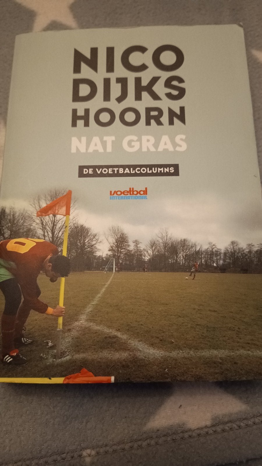 Nico Dijkshoorn nat gras, Ophalen of Verzenden, Zo goed als nieuw, Balsport