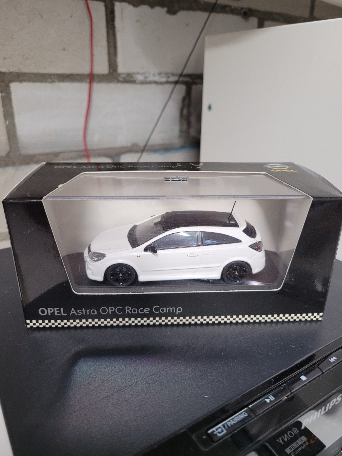 opel astra h opc race camp minichamps 1:43, Hobby en Vrije tijd, Modelauto's | 1:43, Ophalen of Verzenden, Zo goed als nieuw, Auto