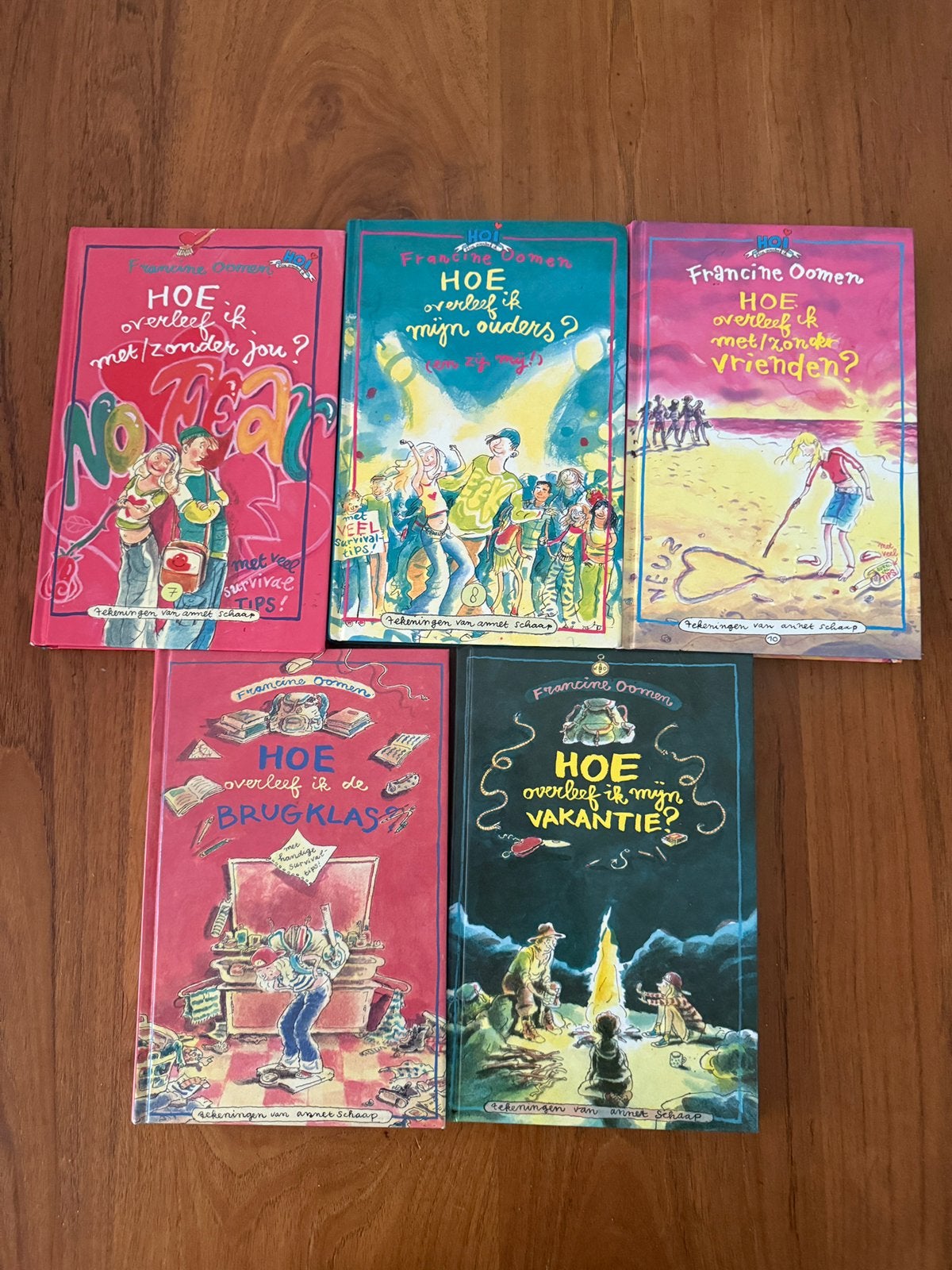 Hoe overleef ik … , boeken van Francien Oomen, Ophalen, Zo goed als nieuw