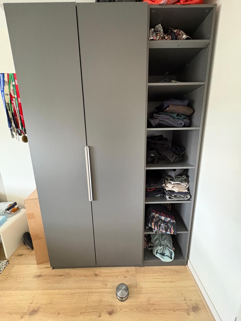 IKEA PAX Grijze kledingkast met lades en planken, Huis en Inrichting, Ophalen, 100 tot 150 cm, 200 cm of meer, Zo goed als nieuw