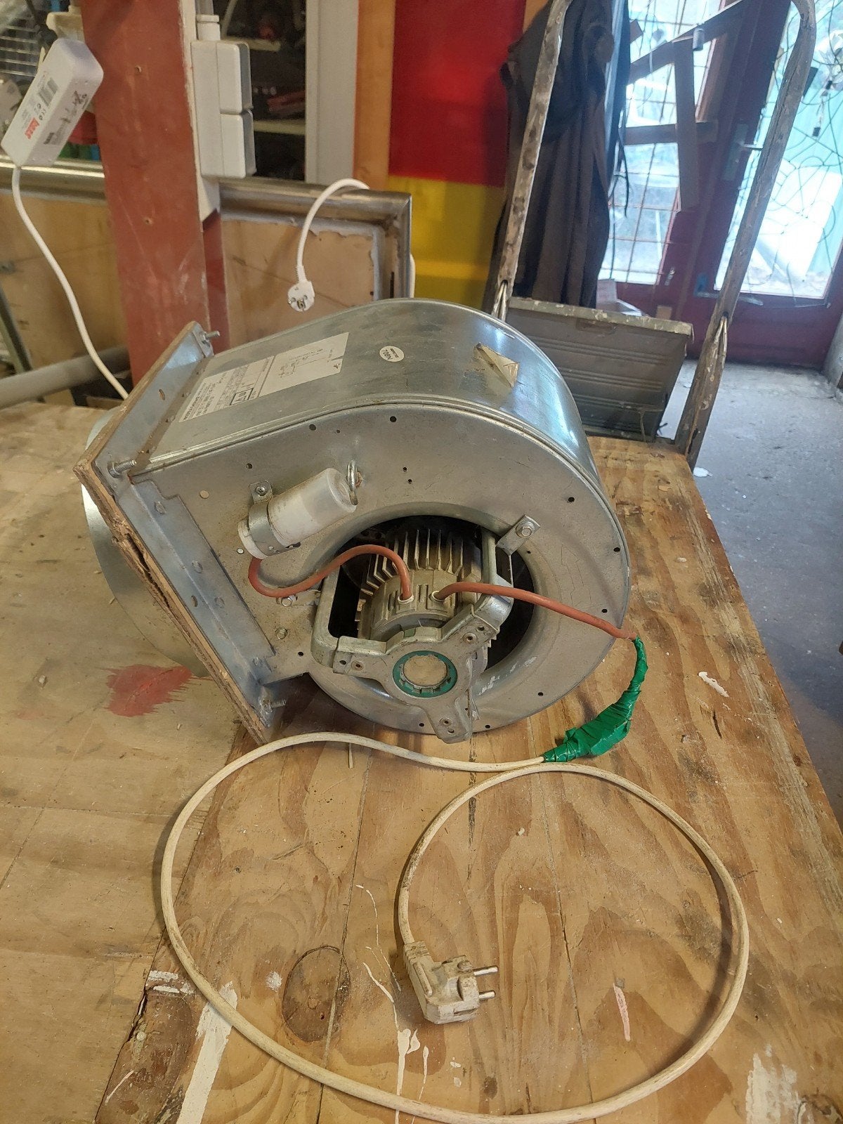 ventilator afzuiging slakkenhuis, Ophalen, Gebruikt, Ventilator en Afzuiger