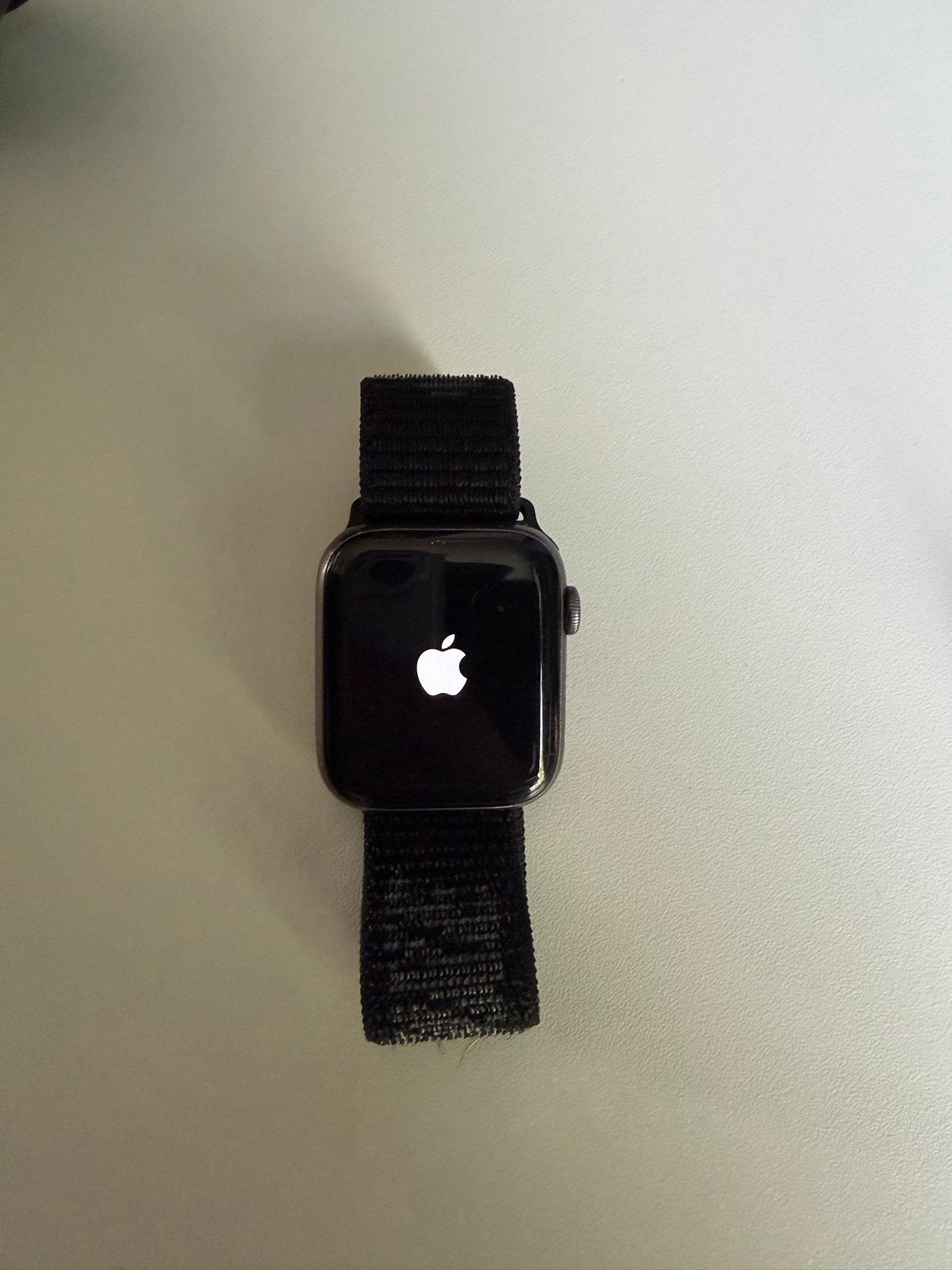 Apple Watch Series 6 44mm Zwart, Zwart, IOS, Ophalen of Verzenden, Waterdicht
